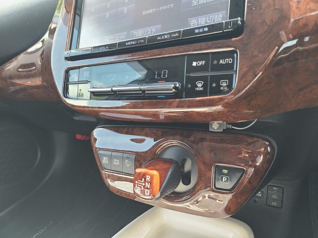 プリウス Ｓツーリングセレクション　モデリスタエアロパーツ、純正ナビ９インチ、ブラックレザーシートヒーター、ＷＯＲＫ２０インチアルミ、コンピハンドル、ビルトインＥＴＣ（21枚目）