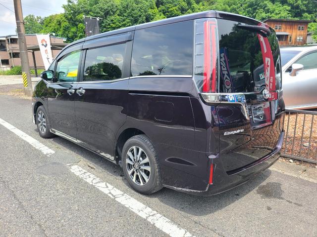 エスクァイア Ｇｉ　ナビ、フリップダウンモニター、エンジンスターター、両側パワードア、シートヒーター、Ｂカメラスマートキー２（15枚目）