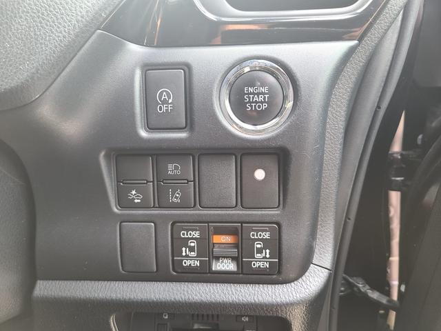 エスクァイア Ｇｉ　ナビ、フリップダウンモニター、エンジンスターター、両側パワードア、シートヒーター、Ｂカメラスマートキー２（18枚目）