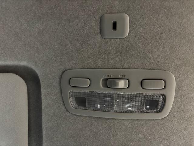 ハイエースバン スーパーＧＬ　ロングスーパーＧＬ／ベッドキット／バックカメラ／ＥＴＣ／１６インチＡＷ／純正ナビ／両側スライドドア（22枚目）