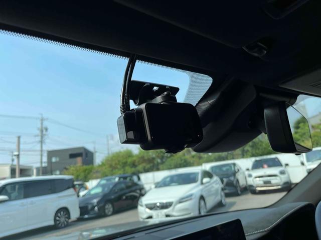 ＩＳ ＩＳ５００　Ｆスポーツパフォーマンス　ワンオーナー　禁煙　マークレビンソン　サンルーフ　スマートキ　オレンジキャリパー　ＥＴＣ２．０　パノラミックビューモニター　シートヒーター　ＢＳＭ　レーダークルーズ　ベンチレーション　トランクマット（11枚目）