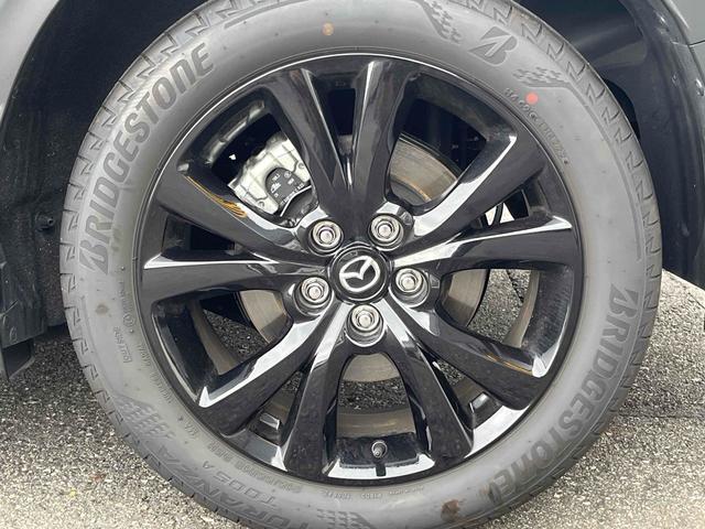 ＣＸ－３０ ２０Ｓ　ブラックトーンエディション　ワンオーナー　４ＷＤ　アップルカープレイ　全方位カメラ　ＣＤ／ＤＶＤプレーヤー　レーダークルーズコントロール　ＨＵＤ　前後ドラレコ　純正１８インチＡＷ　ＬＥＤヘッドライト　パワーバックドア　ナビＴＶ（17枚目）