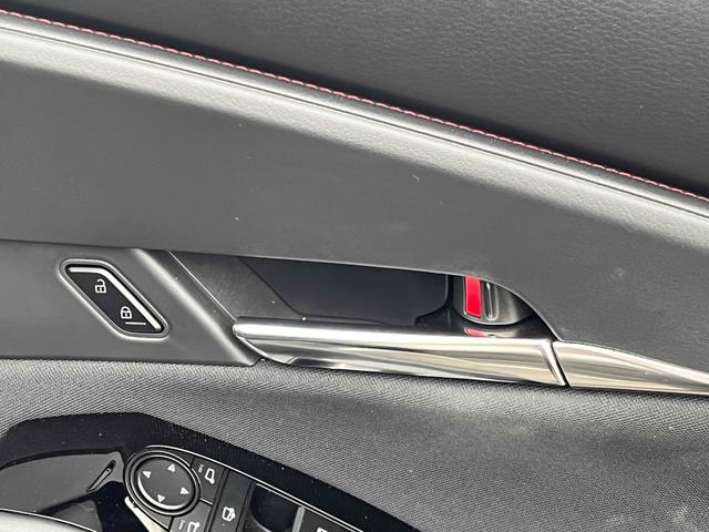 ＣＸ－３０ ２０Ｓ　ブラックトーンエディション　ワンオーナー　４ＷＤ　アップルカープレイ　全方位カメラ　ＣＤ／ＤＶＤプレーヤー　レーダークルーズコントロール　ＨＵＤ　前後ドラレコ　純正１８インチＡＷ　ＬＥＤヘッドライト　パワーバックドア　ナビＴＶ（21枚目）