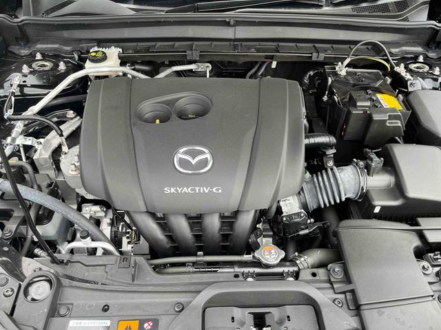 ＣＸ－３０ ２０Ｓ　ブラックトーンエディション　ワンオーナー　４ＷＤ　アップルカープレイ　全方位カメラ　ＣＤ／ＤＶＤプレーヤー　レーダークルーズコントロール　ＨＵＤ　前後ドラレコ　純正１８インチＡＷ　ＬＥＤヘッドライト　パワーバックドア　ナビＴＶ（70枚目）