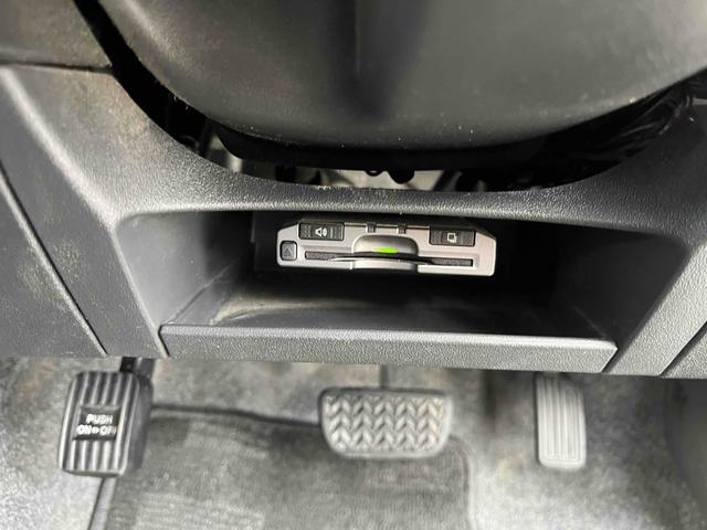 シエンタ DICEリミテッド ETC バックカメラ ナビ TV 両側電動スライドドア HID 電動格納ミラー 3列シート CVT CD DVD再生 Bluetooth 衝突安全ボディ ABS エアコン パワーステアリング(22枚目)