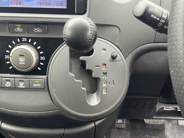 シエンタ DICEリミテッド ETC バックカメラ ナビ TV 両側電動スライドドア HID 電動格納ミラー 3列シート CVT CD DVD再生 Bluetooth 衝突安全ボディ ABS エアコン パワーステアリング(27枚目)