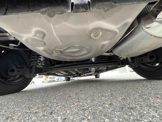 シエンタ DICEリミテッド ETC バックカメラ ナビ TV 両側電動スライドドア HID 電動格納ミラー 3列シート CVT CD DVD再生 Bluetooth 衝突安全ボディ ABS エアコン パワーステアリング(43枚目)