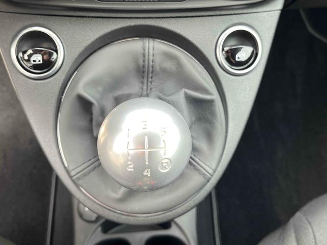 アバルト595 ワンオーナー 5MT 左ハンドル 電動オープン 前後ドラレコ アップルカープレイ Bluetooth ETC 17インチAW オートライト beatsサウンドシステム USBポート(28枚目)