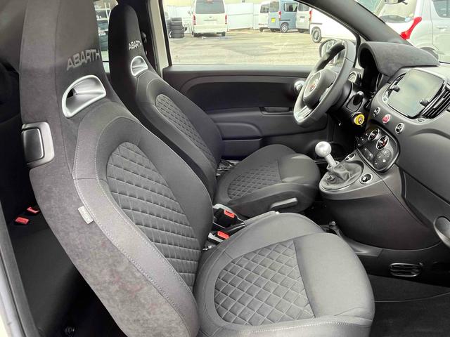 アバルト595 ワンオーナー 5MT 左ハンドル 電動オープン 前後ドラレコ アップルカープレイ Bluetooth ETC 17インチAW オートライト beatsサウンドシステム USBポート(35枚目)