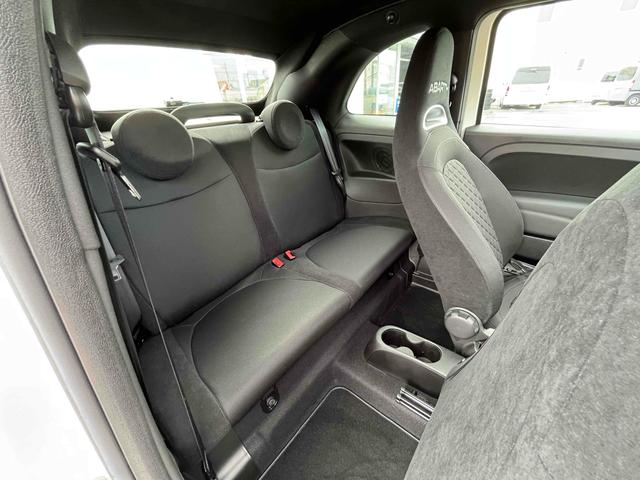 アバルト595 ワンオーナー 5MT 左ハンドル 電動オープン 前後ドラレコ アップルカープレイ Bluetooth ETC 17インチAW オートライト beatsサウンドシステム USBポート(40枚目)