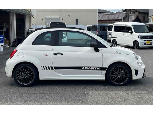 アバルト595 ワンオーナー 5MT 左ハンドル 電動オープン 前後ドラレコ アップルカープレイ Bluetooth ETC 17インチAW オートライト beatsサウンドシステム USBポート(44枚目)