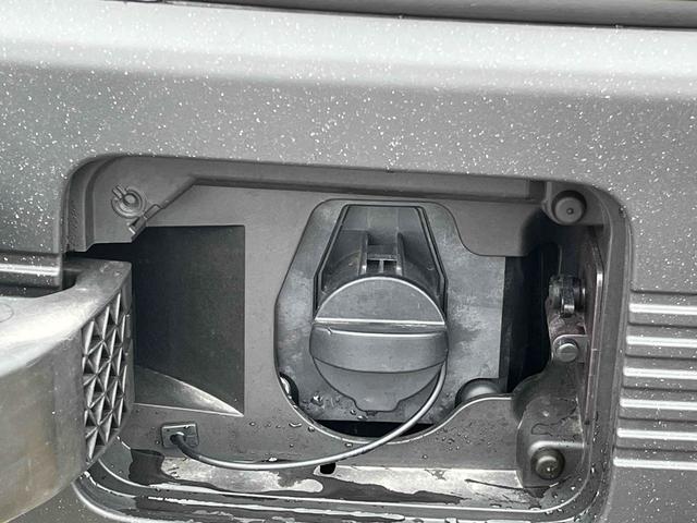 Ｎ－ＶＡＮ ｅ： 　純正８型ナビ　フルセグＴＶ　アダプティブクルーズコントロール　ＥＴＣ　Ｂカメラ　Ｂｌｕｅｔｏｏｔｈ　ＬＥＤヘッドライト　急速充電ポート　両側スライドドア　フラットシート　シートヒーター　オートライト（13枚目）