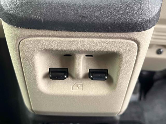 Ｎ－ＶＡＮ ｅ： 　純正８型ナビ　フルセグＴＶ　アダプティブクルーズコントロール　ＥＴＣ　Ｂカメラ　Ｂｌｕｅｔｏｏｔｈ　ＬＥＤヘッドライト　急速充電ポート　両側スライドドア　フラットシート　シートヒーター　オートライト（27枚目）