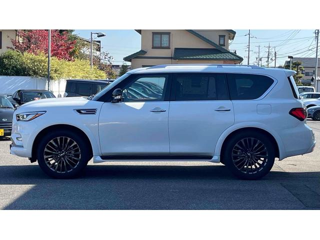 QX80 プロアクティブ 4WD 左ハンドル 純正22インチAW サンルーフ LEDヘッドライト ディスプレイオーディオ カープレイ パワーシート 全方位カメラ ステアリングヒーター パワーバックドア BOSEサウンド ETC(14枚目)