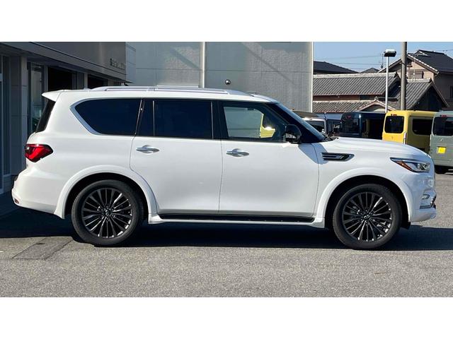 QX80 プロアクティブ 4WD 左ハンドル 純正22インチAW サンルーフ LEDヘッドライト ディスプレイオーディオ カープレイ パワーシート 全方位カメラ ステアリングヒーター パワーバックドア BOSEサウンド ETC(15枚目)