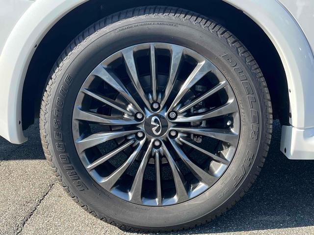 QX80 プロアクティブ 4WD 左ハンドル 純正22インチAW サンルーフ LEDヘッドライト ディスプレイオーディオ カープレイ パワーシート 全方位カメラ ステアリングヒーター パワーバックドア BOSEサウンド ETC(16枚目)