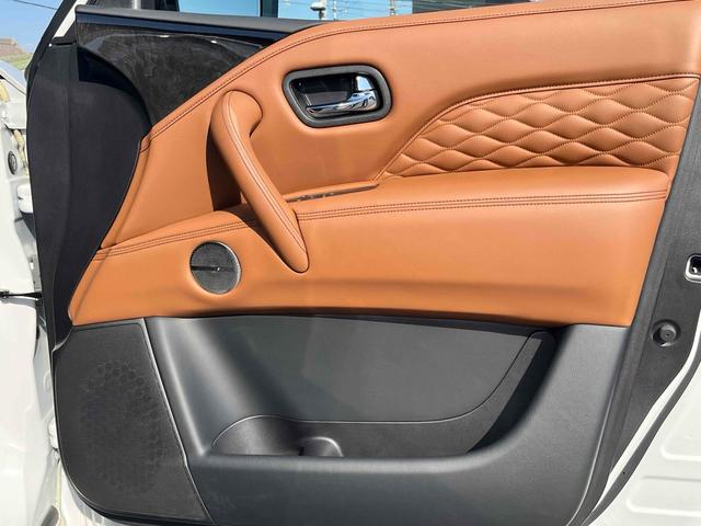 QX80 プロアクティブ 4WD 左ハンドル 純正22インチAW サンルーフ LEDヘッドライト ディスプレイオーディオ カープレイ パワーシート 全方位カメラ ステアリングヒーター パワーバックドア BOSEサウンド ETC(51枚目)