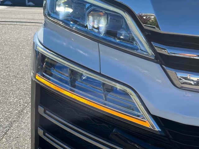 ヴェルファイア ２．５Ｚ　二眼ＬＥＤヘッドライト　ＡＬＰＩＮＥナビ　ＡＬＰＩＮＥ後席モニター　Ｂカメラ　フルセグＴＶ　クルーズコントロール　ＥＴＣ　純正１８インチＡＷ　ドライブレコーダー　ＣＤ／ＤＶＤ再生　両側電動スライドドア（17枚目）