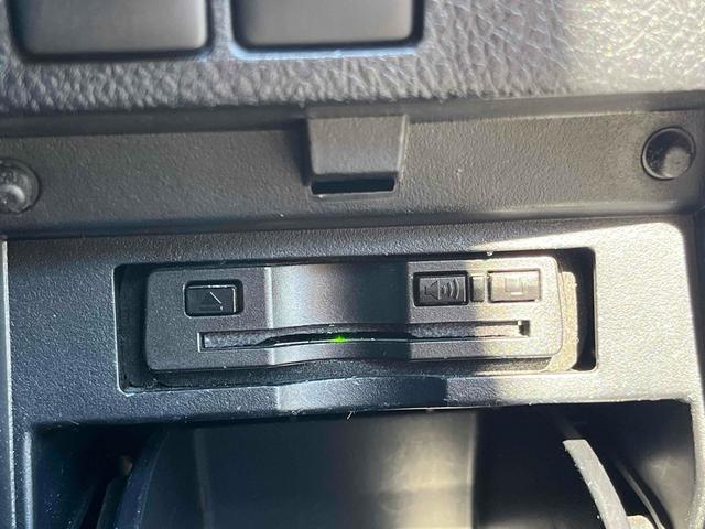 ヴェルファイア ２．５Ｚ　二眼ＬＥＤヘッドライト　ＡＬＰＩＮＥナビ　ＡＬＰＩＮＥ後席モニター　Ｂカメラ　フルセグＴＶ　クルーズコントロール　ＥＴＣ　純正１８インチＡＷ　ドライブレコーダー　ＣＤ／ＤＶＤ再生　両側電動スライドドア（25枚目）