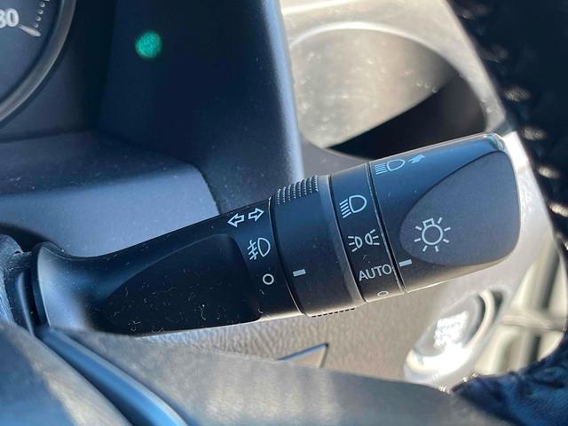 ヴェルファイア ２．５Ｚ　二眼ＬＥＤヘッドライト　ＡＬＰＩＮＥナビ　ＡＬＰＩＮＥ後席モニター　Ｂカメラ　フルセグＴＶ　クルーズコントロール　ＥＴＣ　純正１８インチＡＷ　ドライブレコーダー　ＣＤ／ＤＶＤ再生　両側電動スライドドア（30枚目）