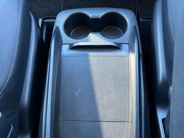 ヴェルファイア ２．５Ｚ　二眼ＬＥＤヘッドライト　ＡＬＰＩＮＥナビ　ＡＬＰＩＮＥ後席モニター　Ｂカメラ　フルセグＴＶ　クルーズコントロール　ＥＴＣ　純正１８インチＡＷ　ドライブレコーダー　ＣＤ／ＤＶＤ再生　両側電動スライドドア（36枚目）