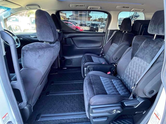 ヴェルファイア ２．５Ｚ　二眼ＬＥＤヘッドライト　ＡＬＰＩＮＥナビ　ＡＬＰＩＮＥ後席モニター　Ｂカメラ　フルセグＴＶ　クルーズコントロール　ＥＴＣ　純正１８インチＡＷ　ドライブレコーダー　ＣＤ／ＤＶＤ再生　両側電動スライドドア（49枚目）