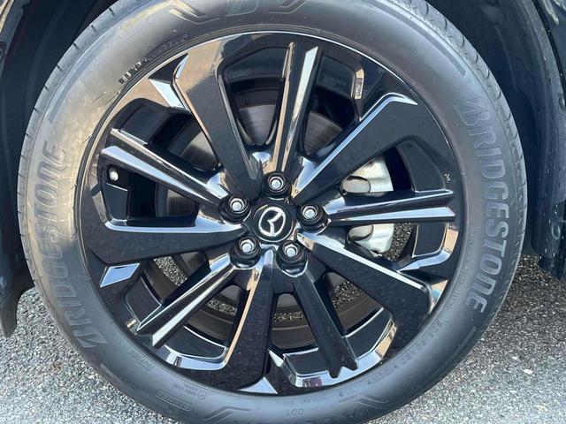 ＣＸ－６０ ＸＤ－ハイブリッド　エクスクルーシブスポーツ　４ＷＤ　パノラマサンルーフ　純正２０インチＡＷ　レーダークルーズコントロール　全方位カメラ　ＥＴＣ　ナビ　ＴＶ　Ｂｌｕｅｔｏｏｔｈ　アップルカープレイ　ワイヤレス充電　シートヒーター　１００Ｖ電源（4枚目）