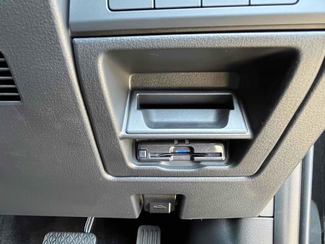 ＣＸ－６０ ＸＤ－ハイブリッド　エクスクルーシブスポーツ　４ＷＤ　パノラマサンルーフ　純正２０インチＡＷ　レーダークルーズコントロール　全方位カメラ　ＥＴＣ　ナビ　ＴＶ　Ｂｌｕｅｔｏｏｔｈ　アップルカープレイ　ワイヤレス充電　シートヒーター　１００Ｖ電源（23枚目）