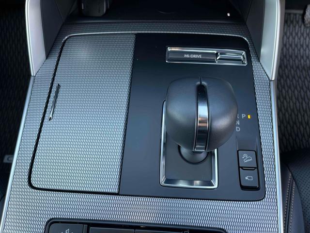 ＣＸ－６０ ＸＤ－ハイブリッド　エクスクルーシブスポーツ　４ＷＤ　パノラマサンルーフ　純正２０インチＡＷ　レーダークルーズコントロール　全方位カメラ　ＥＴＣ　ナビ　ＴＶ　Ｂｌｕｅｔｏｏｔｈ　アップルカープレイ　ワイヤレス充電　シートヒーター　１００Ｖ電源（35枚目）