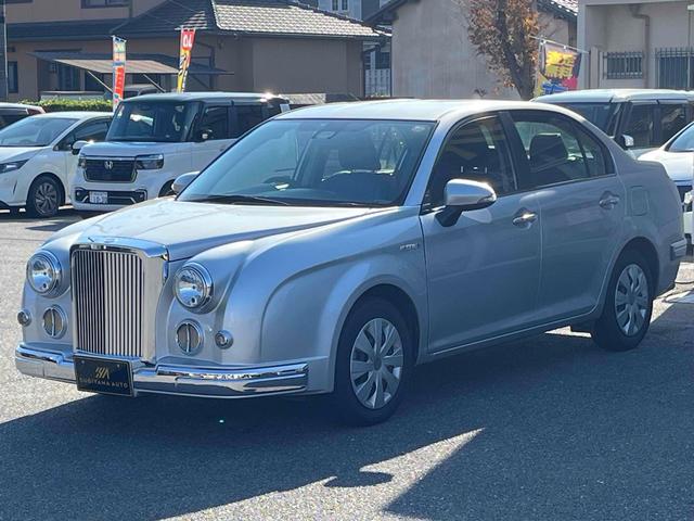 リューギ ハイブリッド ストラーダナビ フルセグTV Bluetooth デジタルインナーミラー型ドライブレコーダー DVD/CD再生 ETC レーンアシスト 衝突被害軽減システム スマートキー 電動格納ミラー USB(4枚目)