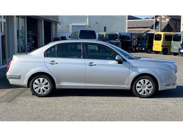 リューギ ハイブリッド ストラーダナビ フルセグTV Bluetooth デジタルインナーミラー型ドライブレコーダー DVD/CD再生 ETC レーンアシスト 衝突被害軽減システム スマートキー 電動格納ミラー USB(6枚目)