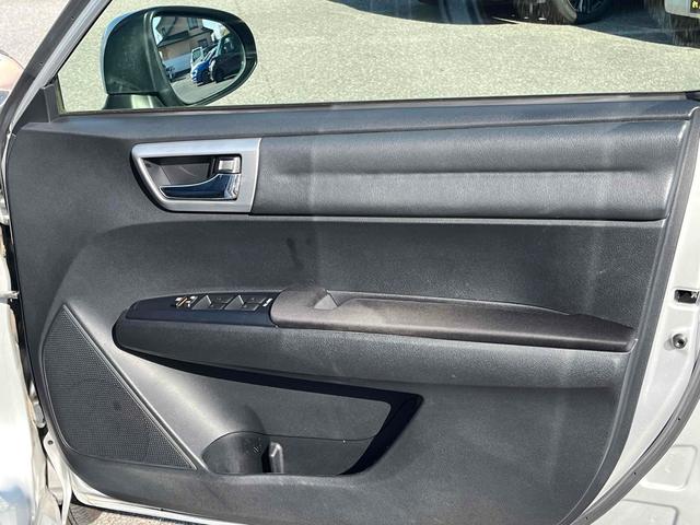 リューギ ハイブリッド ストラーダナビ フルセグTV Bluetooth デジタルインナーミラー型ドライブレコーダー DVD/CD再生 ETC レーンアシスト 衝突被害軽減システム スマートキー 電動格納ミラー USB(14枚目)