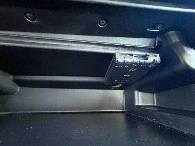 リューギ ハイブリッド ストラーダナビ フルセグTV Bluetooth デジタルインナーミラー型ドライブレコーダー DVD/CD再生 ETC レーンアシスト 衝突被害軽減システム スマートキー 電動格納ミラー USB(40枚目)