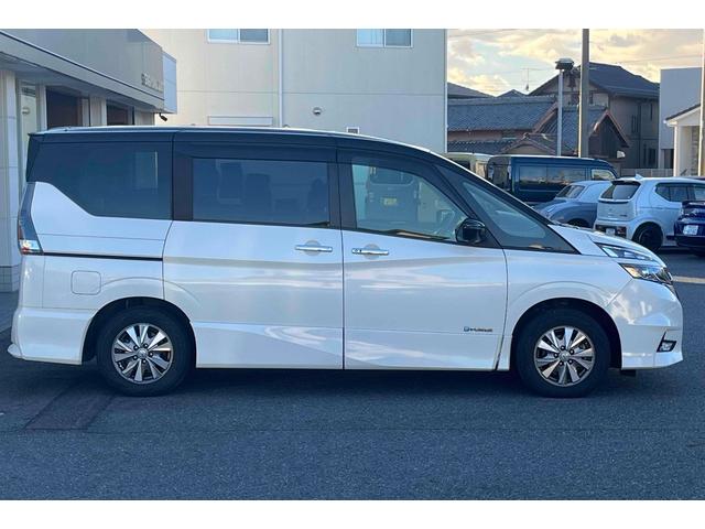 セレナ e-パワー ハイウェイスターV 純正11型後席モニター クルーズコントロール 純正ナビ フルセグ Bluetooth ドライブレコーダー シートヒーター アラウンドビューモニター ステアリングヒーター 両側電動スライドドア ETC(10枚目)
