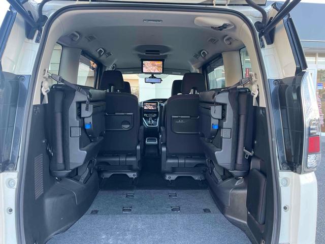 セレナ e-パワー ハイウェイスターV 純正11型後席モニター クルーズコントロール 純正ナビ フルセグ Bluetooth ドライブレコーダー シートヒーター アラウンドビューモニター ステアリングヒーター 両側電動スライドドア ETC(62枚目)