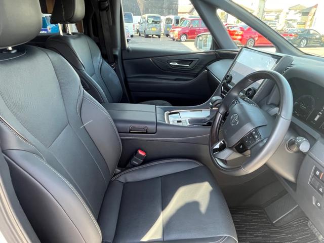 アルファードハイブリッド Ｚ　ワンオーナー　純正後席モニター　パノラミックビューカメラ　左右独立ムーンルーフ　アップルカープレイ　純正１８インチＡＷ　ＥＴＣ２．０　ワイヤレス充電　ＡＣＣ　ＢＳＭ　ナビ　ＴＶ　前後ドラレコ　ＨＵＤ（22枚目）