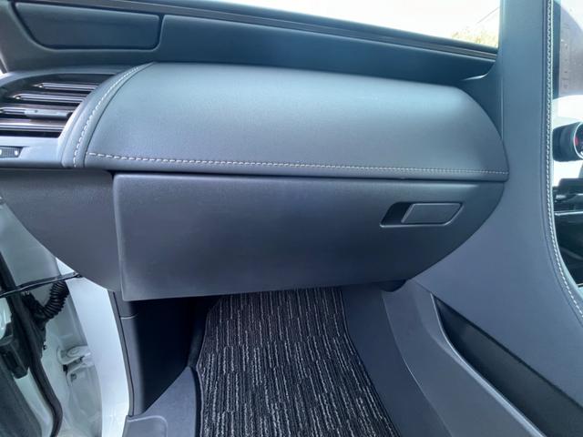 アルファードハイブリッド Ｚ　ワンオーナー　純正後席モニター　パノラミックビューカメラ　左右独立ムーンルーフ　アップルカープレイ　純正１８インチＡＷ　ＥＴＣ２．０　ワイヤレス充電　ＡＣＣ　ＢＳＭ　ナビ　ＴＶ　前後ドラレコ　ＨＵＤ（31枚目）