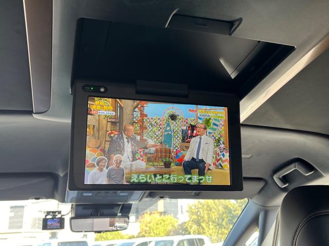 アルファードハイブリッド Ｚ　ワンオーナー　純正後席モニター　パノラミックビューカメラ　左右独立ムーンルーフ　アップルカープレイ　純正１８インチＡＷ　ＥＴＣ２．０　ワイヤレス充電　ＡＣＣ　ＢＳＭ　ナビ　ＴＶ　前後ドラレコ　ＨＵＤ（33枚目）