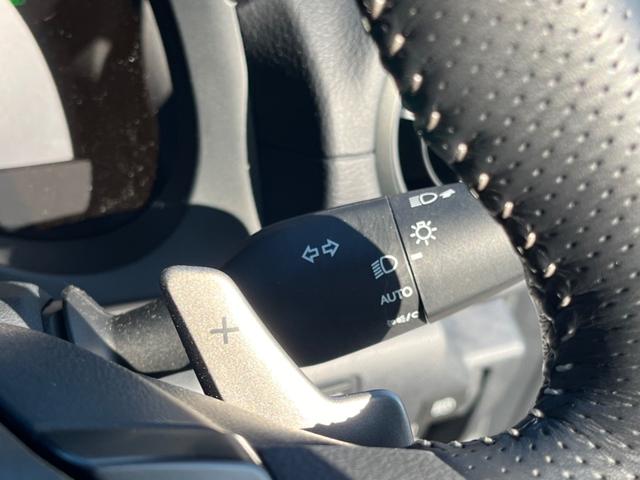 ＩＳ 　ワンオーナー　パノラミックビューカメラ　純正１９インチＡＷ　サンルーフ　レーダークルーズ　三眼ＬＥＤヘッド　ＢＳＭ　ナビ　ＴＶ　シートヒーター　前後ドラレコ　ＥＴＣ２．０　ステアリングヒーター（9枚目）