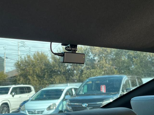 ＩＳ 　ワンオーナー　パノラミックビューカメラ　純正１９インチＡＷ　サンルーフ　レーダークルーズ　三眼ＬＥＤヘッド　ＢＳＭ　ナビ　ＴＶ　シートヒーター　前後ドラレコ　ＥＴＣ２．０　ステアリングヒーター（34枚目）