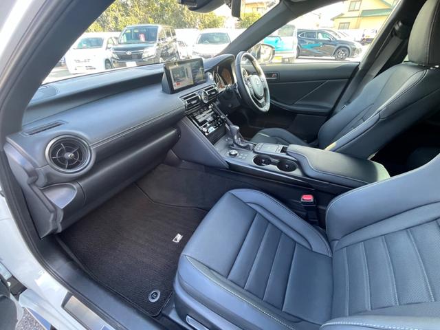 ＩＳ 　ワンオーナー　パノラミックビューカメラ　純正１９インチＡＷ　サンルーフ　レーダークルーズ　三眼ＬＥＤヘッド　ＢＳＭ　ナビ　ＴＶ　シートヒーター　前後ドラレコ　ＥＴＣ２．０　ステアリングヒーター（66枚目）