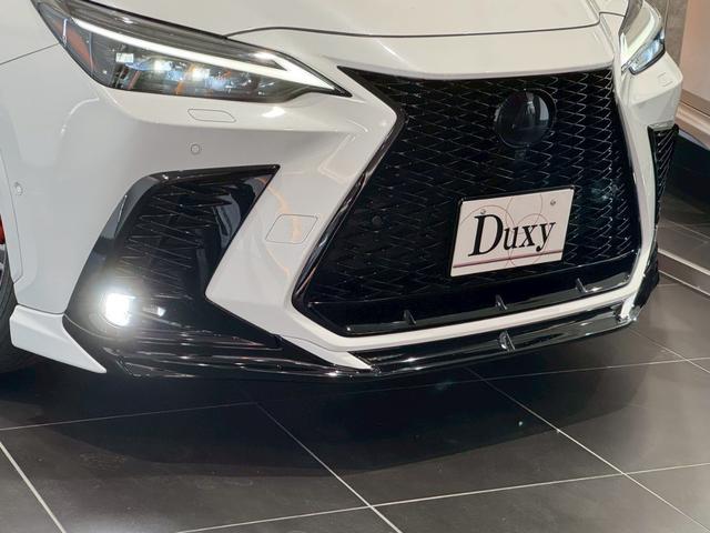 ＮＸ ＮＸ３５０ｈ　Ｆスポーツ　ＴＲＤエアロキット　ＴＲＤマフラー　パノラマルーフ　オレンジキャリパー　チームメイト　デジタルミラー　空気圧センサー　置くだけ充電　ＨＤＭＩ　１４型ナビ　ＲＳＲダウンサス　ＥＴＣ２．０　ＢＳＭ　ＨＵＤ（5枚目）
