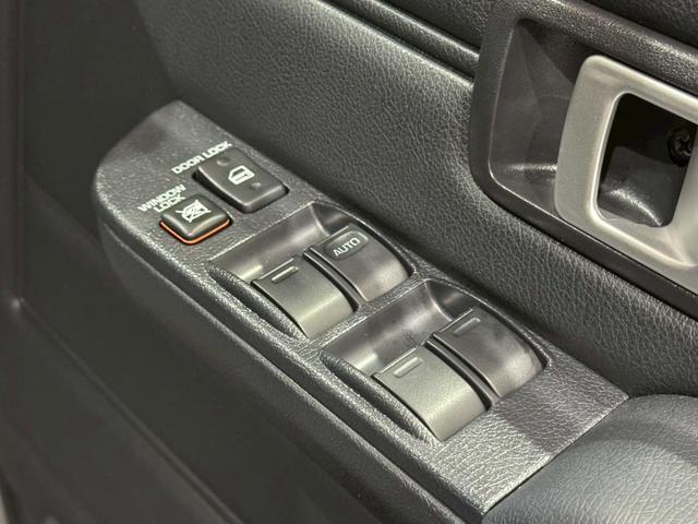 ランドクルーザー７０ ＡＸ　ケンウッドＢｉｇナビ　バックカメラ　フルセグＴＶ　クルーズコントロール　電動デフロック　純正１６インチＡＷ　オートヘッドライト　ヘッドライトリベライザー　純正ドアバイザー　キーレス　ＬＥＤヘッドライト（35枚目）