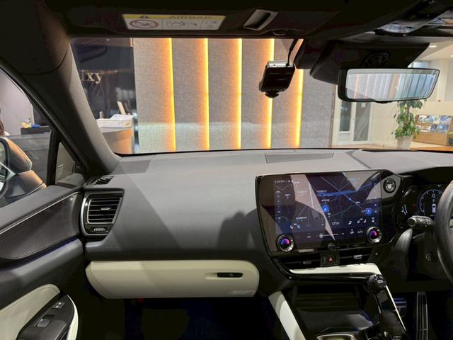 ＮＸ ＮＸ３５０ｈ　Ｆスポーツ　白革内装　オレンジキャリパー　パノラマルーフ　デジタルインナーミラー　３６０度ドライブレコーダ　パノラミックビュー　ブラインドスポット　ヘッドアップディスプレイ　ナビ　ＴＶ　ＥＴＣ２．０　純正２０ＡＷ（57枚目）