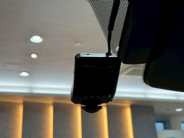 ＮＸ ＮＸ３５０ｈ　Ｆスポーツ　白革内装　オレンジキャリパー　パノラマルーフ　デジタルインナーミラー　３６０度ドライブレコーダ　パノラミックビュー　ブラインドスポット　ヘッドアップディスプレイ　ナビ　ＴＶ　ＥＴＣ２．０　純正２０ＡＷ（65枚目）