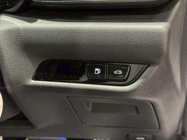 ＮＸ ＮＸ３５０ｈ　Ｆスポーツ　白革内装　オレンジキャリパー　パノラマルーフ　デジタルインナーミラー　３６０度ドライブレコーダ　パノラミックビュー　ブラインドスポット　ヘッドアップディスプレイ　ナビ　ＴＶ　ＥＴＣ２．０　純正２０ＡＷ（75枚目）