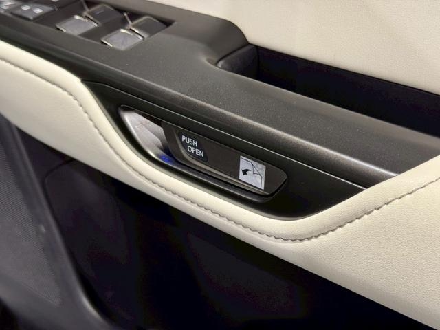 ＮＸ ＮＸ３５０ｈ　Ｆスポーツ　白革内装　オレンジキャリパー　パノラマルーフ　デジタルインナーミラー　３６０度ドライブレコーダ　パノラミックビュー　ブラインドスポット　ヘッドアップディスプレイ　ナビ　ＴＶ　ＥＴＣ２．０　純正２０ＡＷ（78枚目）