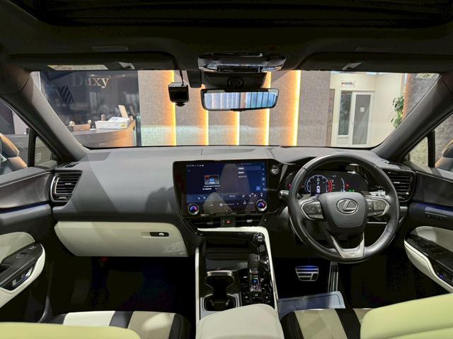 ＮＸ ＮＸ３５０ｈ　Ｆスポーツ　白革内装　オレンジキャリパー　パノラマルーフ　デジタルインナーミラー　３６０度ドライブレコーダ　パノラミックビュー　ブラインドスポット　ヘッドアップディスプレイ　ナビ　ＴＶ　ＥＴＣ２．０　純正２０ＡＷ（80枚目）