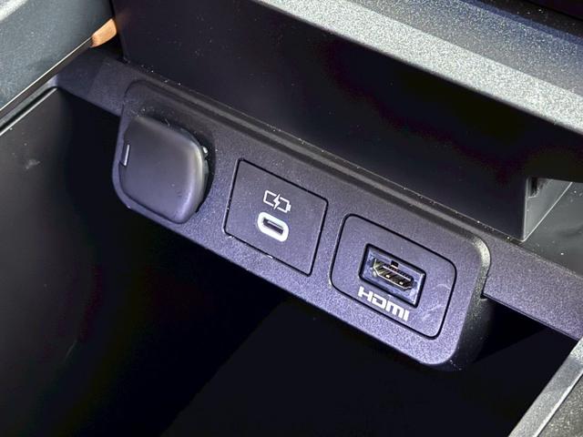 ヴェルファイアハイブリッド Ｚ　プレミア　デジタルインナーミラー　左右独立サンルーフ　１３．２インチ有機ＥＬ後席モニター　パノラミックビューモニター　茶色内装　ビルトインＥＴＣ　ドライブレコーダー　ＨＤＭＩ　シートヒーター　シートクーラー（69枚目）
