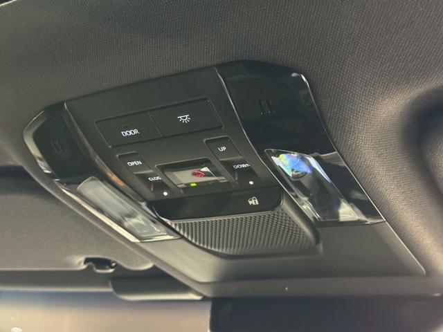 ランドクルーザー250 VX 丸目LEDヘッド トヨタチームメイト 寒冷地仕様 デジタルミラー ムーンルーフ ルーフレール パノラミックビュー ブラインドスポット 純正12.3型DA ナビ フルセグTV HDMI端子 ETC2.0(65枚目)